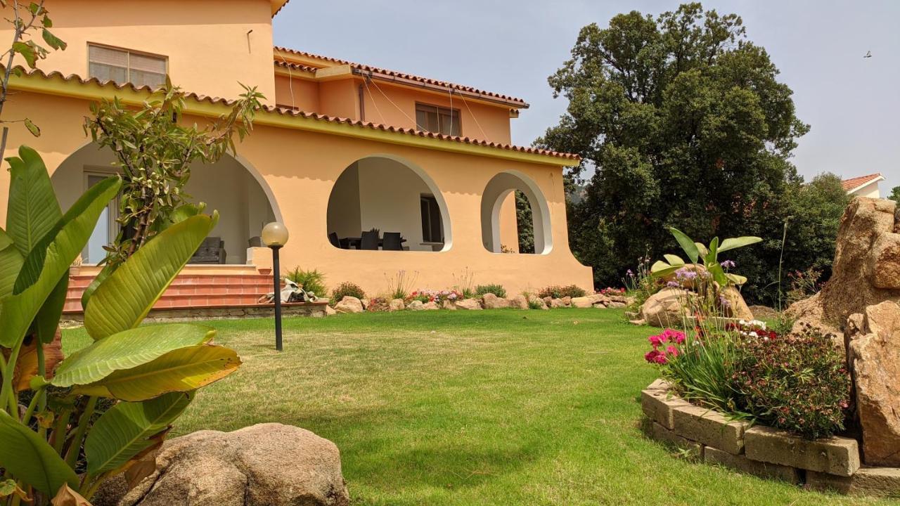 B&B Bentos Pula Di Lucarelli S Εξωτερικό φωτογραφία
